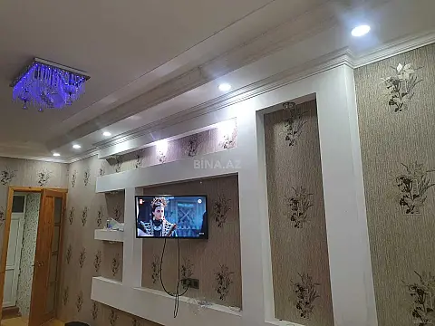 Satılır 10 otaqlı həyət evi 200 m²