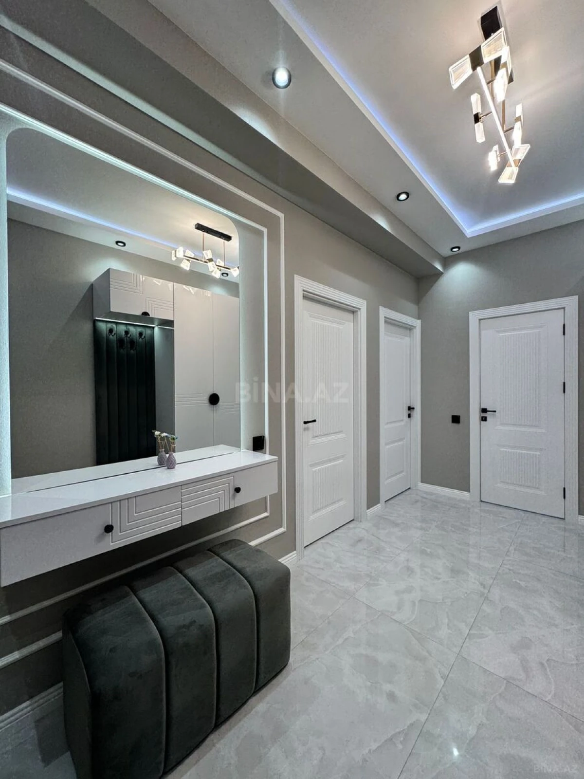 Satılır 2 otaqlı mənzil 55 m²