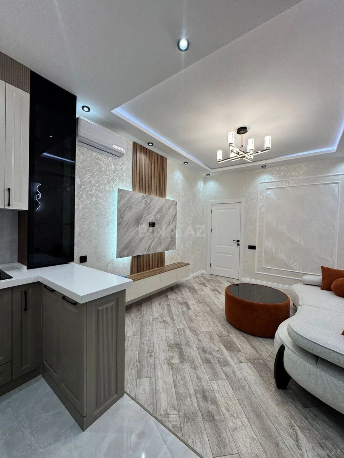 Satılır 2 otaqlı mənzil 55 m²