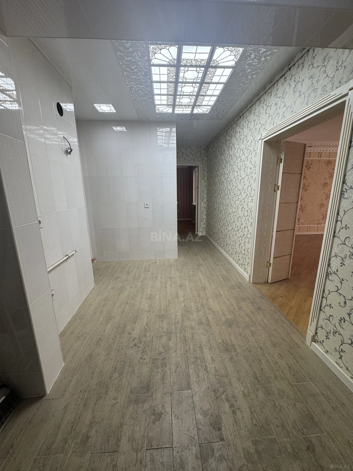 Satılır 2 otaqlı mənzil 68 m²