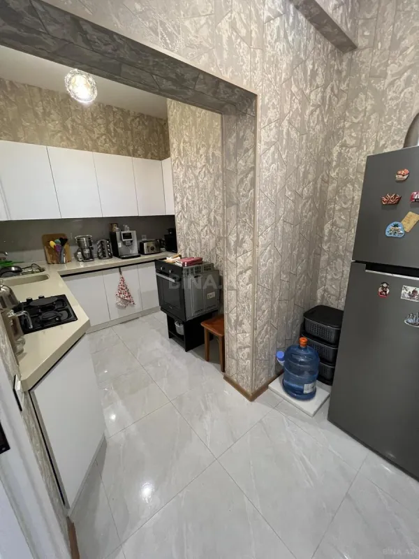 Kirayə verilir 2 otaqlı mənzil 70 m²