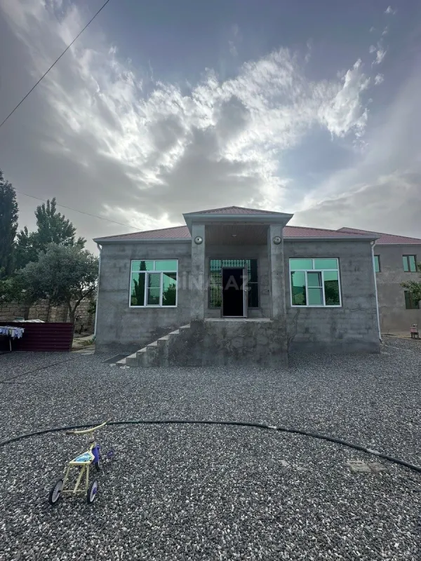 Satılır 3 otaqlı həyət evi 110 m²