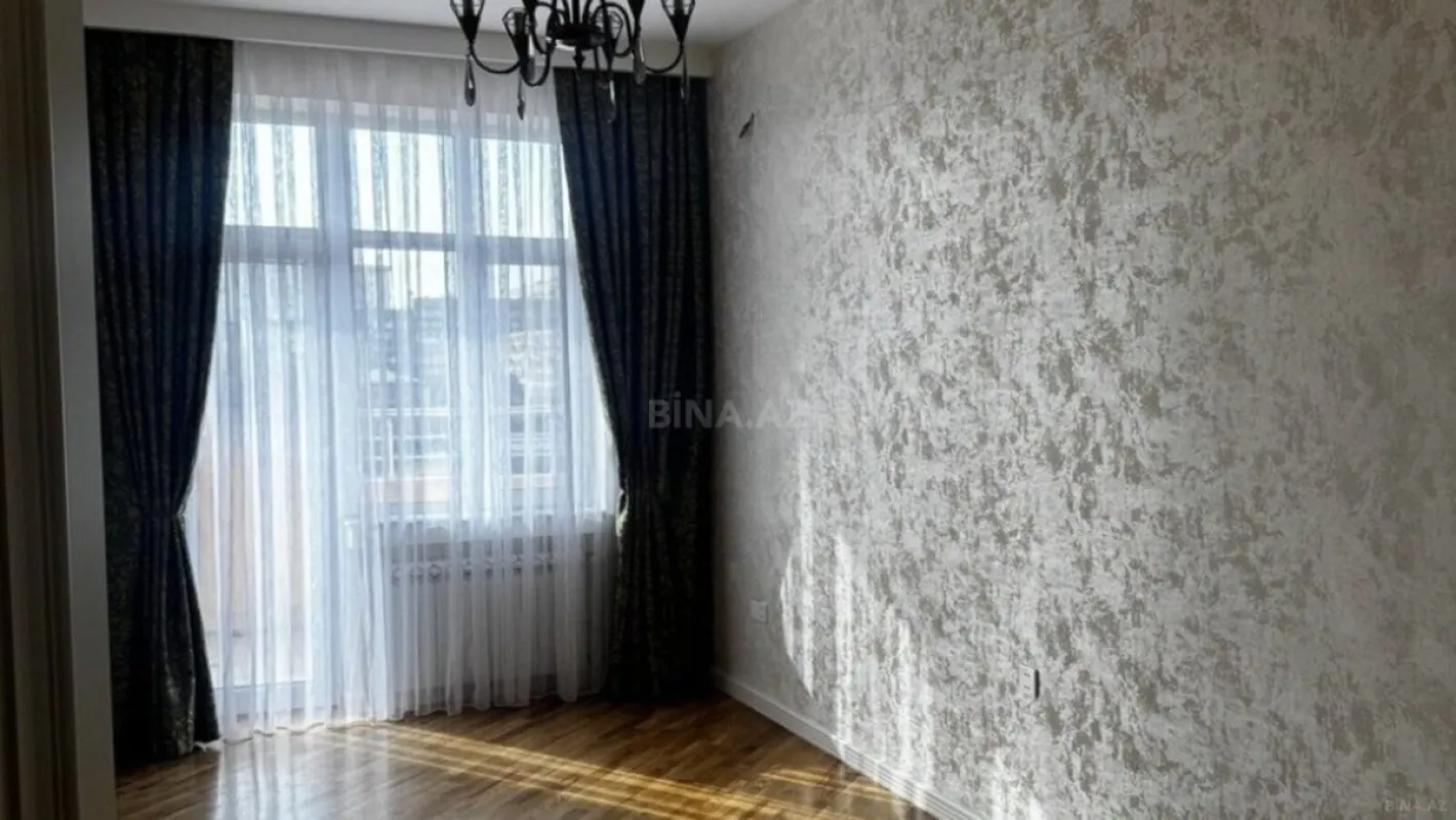 Satılır 3 otaqlı mənzil 100 m²