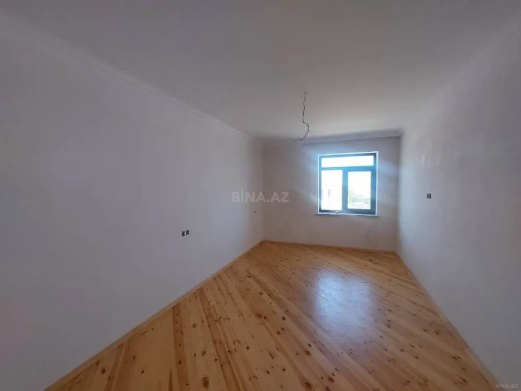 Satılır 6 otaqlı həyət evi 300 m²