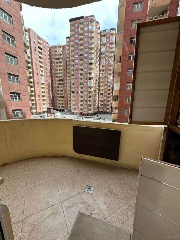 Satılır 3 otaqlı mənzil 125 m²