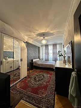 Satılır 3 otaqlı mənzil 125 m²