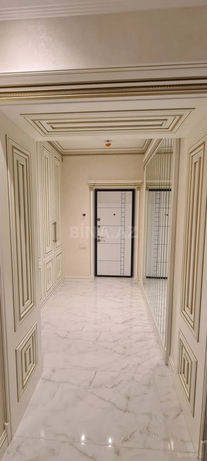 Kirayə verilir 3 otaqlı mənzil 106 m²