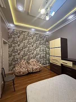 Kirayə verilir 2 otaqlı həyət evi 65 m²
