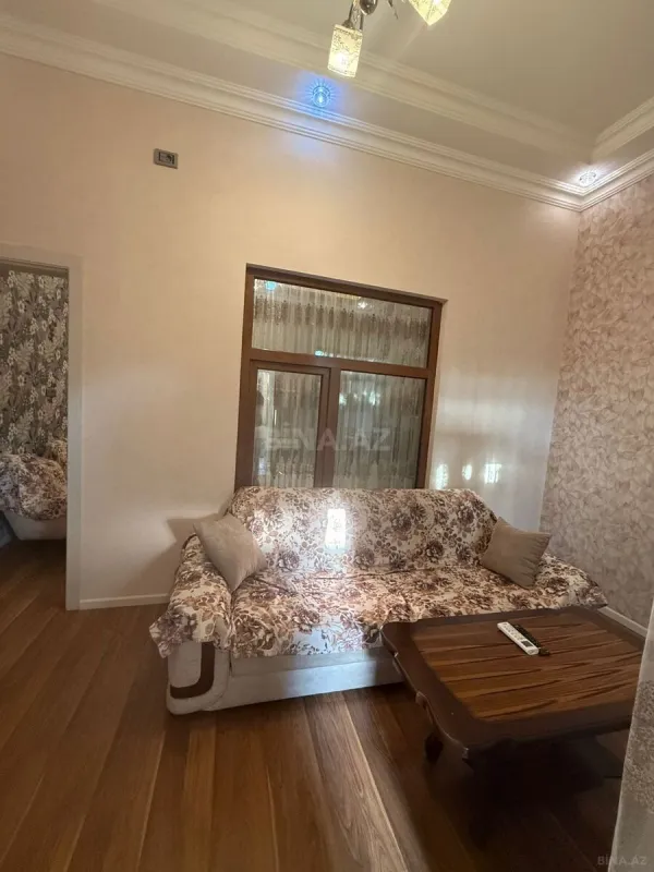 Kirayə verilir 2 otaqlı həyət evi 65 m²