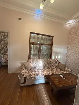 Kirayə verilir 2 otaqlı həyət evi 65 m²