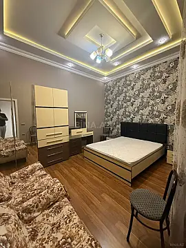Kirayə verilir 2 otaqlı həyət evi 65 m²