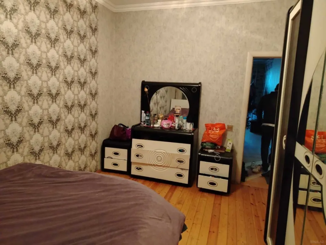 Satılır 2 otaqlı mənzil 56 m²