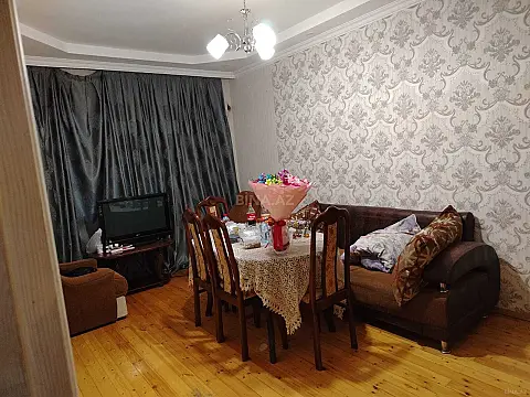 Satılır 2 otaqlı mənzil 56 m²