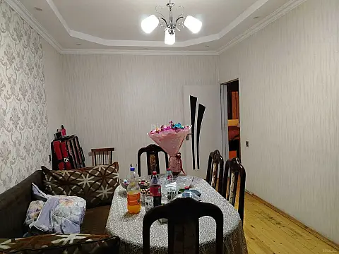 Satılır 2 otaqlı mənzil 56 m²