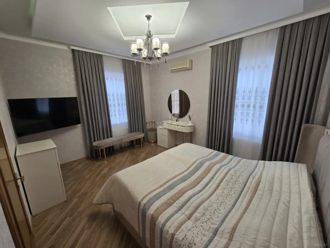Satılır 6 otaqlı həyət evi 200 m²