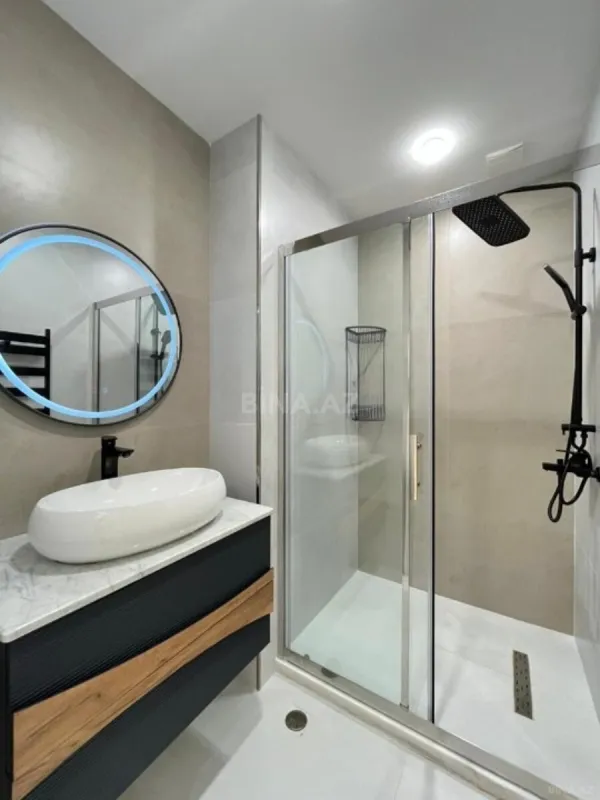 Satılır 3 otaqlı mənzil 105 m²