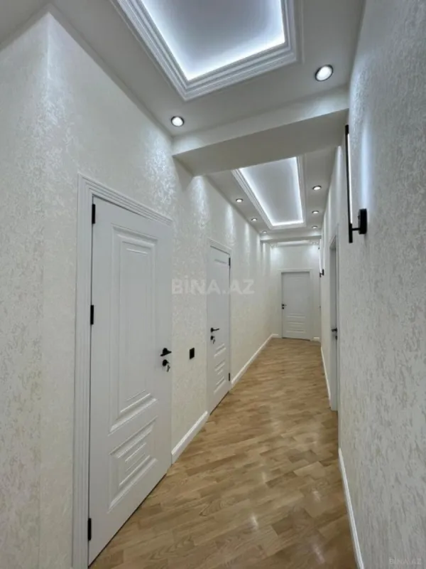 Satılır 3 otaqlı mənzil 105 m²