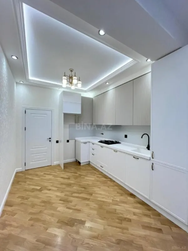 Satılır 3 otaqlı mənzil 105 m²
