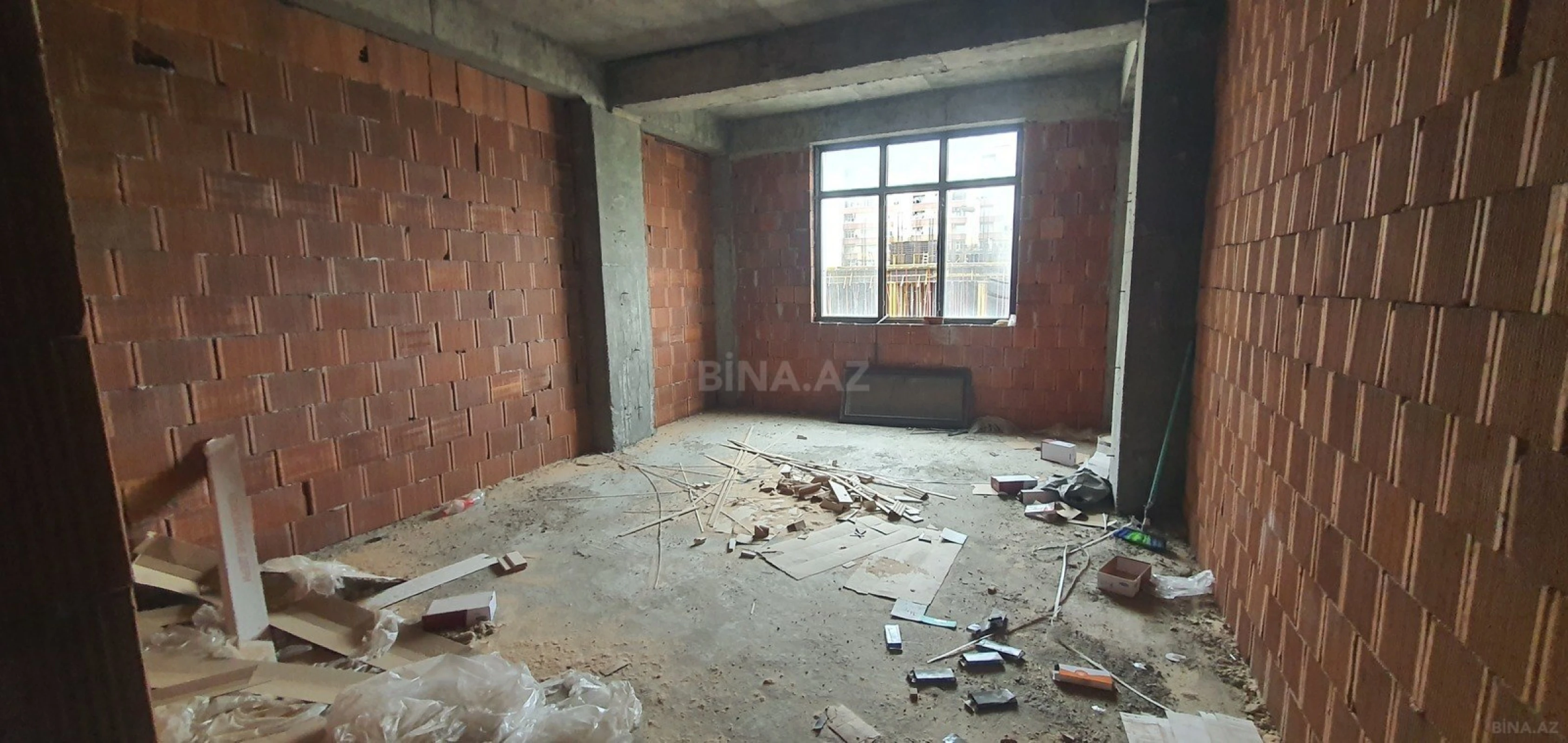 Satılır 2 otaqlı mənzil 71 m²