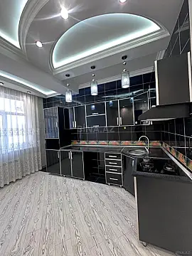 Satılır 2 otaqlı mənzil 77 m²