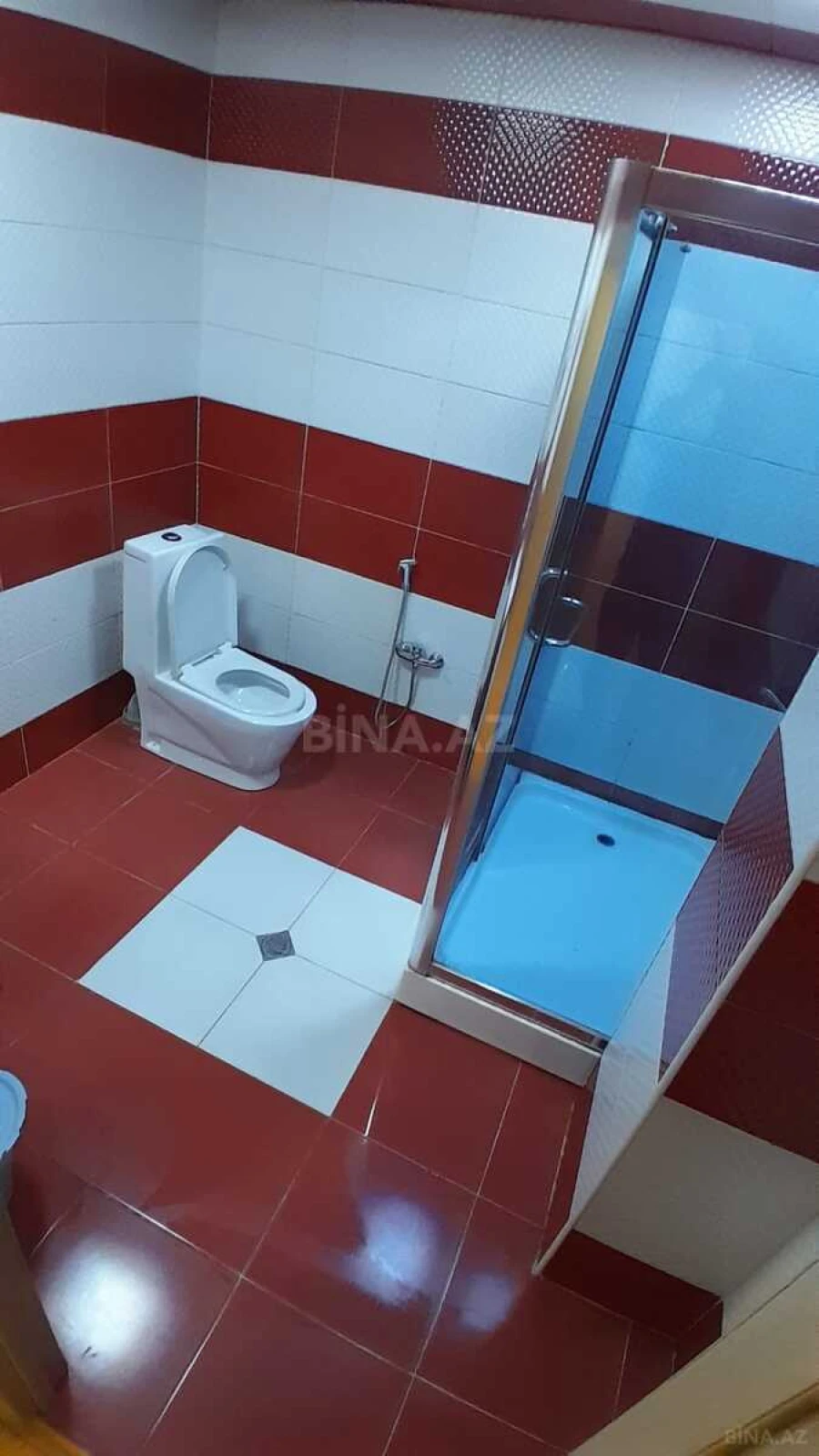 Kirayə verilir 2 otaqlı mənzil 75 m²