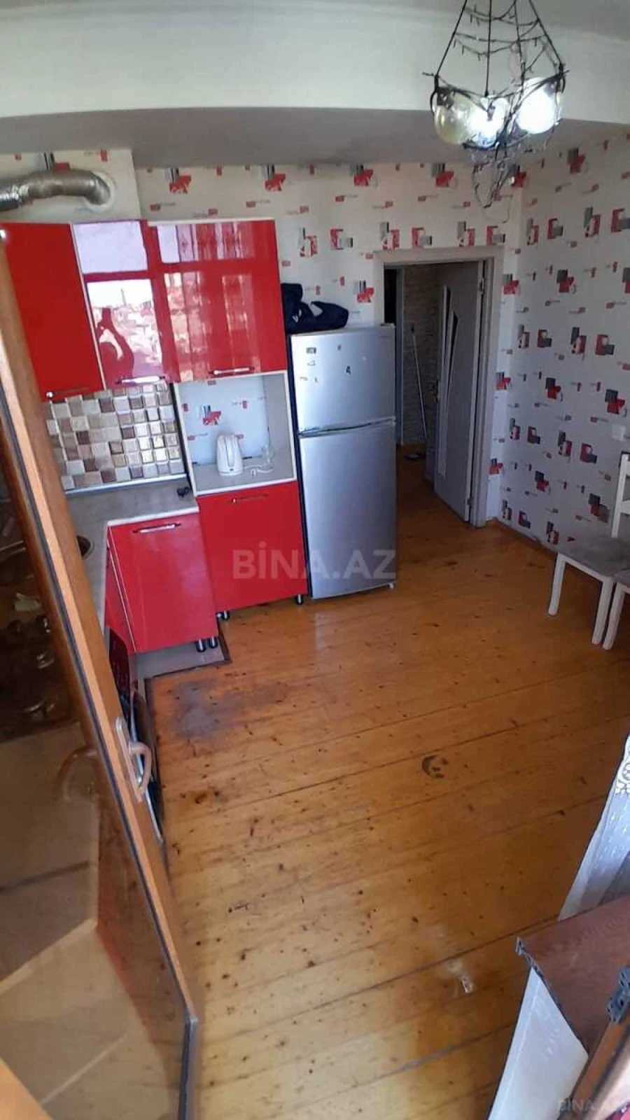 Kirayə verilir 2 otaqlı mənzil 75 m²