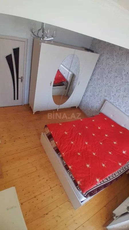 Kirayə verilir 2 otaqlı mənzil 75 m²