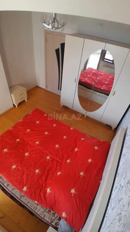 Kirayə verilir 2 otaqlı mənzil 75 m²