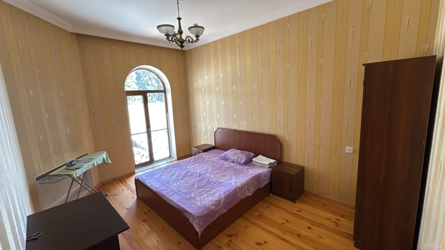 Kirayə verilir 6 otaqlı həyət evi 187 m²