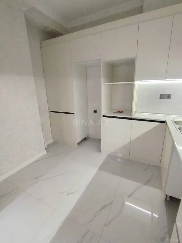 Satılır 2 otaqlı mənzil 75 m²