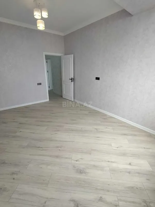Satılır 2 otaqlı mənzil 75 m²