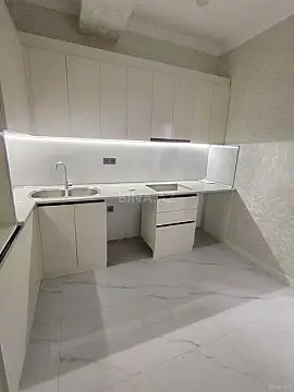 Satılır 2 otaqlı mənzil 75 m²