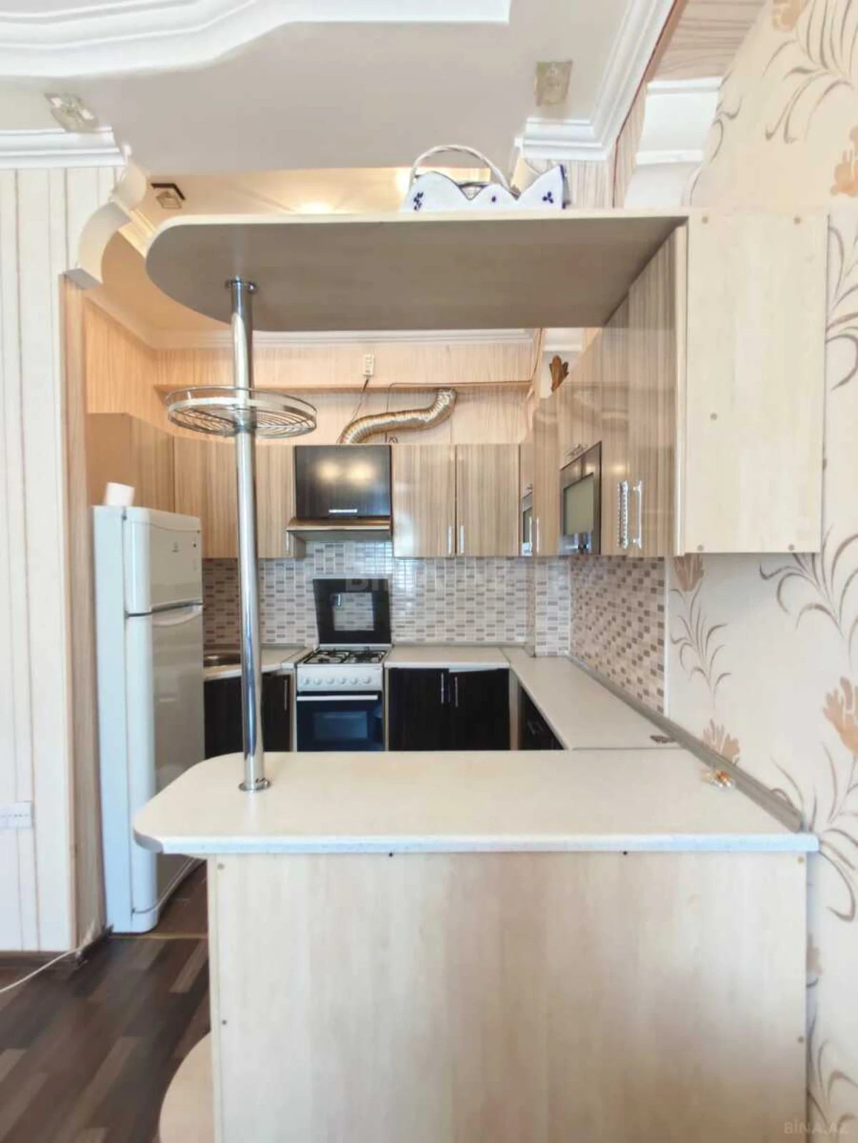 Kirayə verilir 2 otaqlı mənzil 65 m²