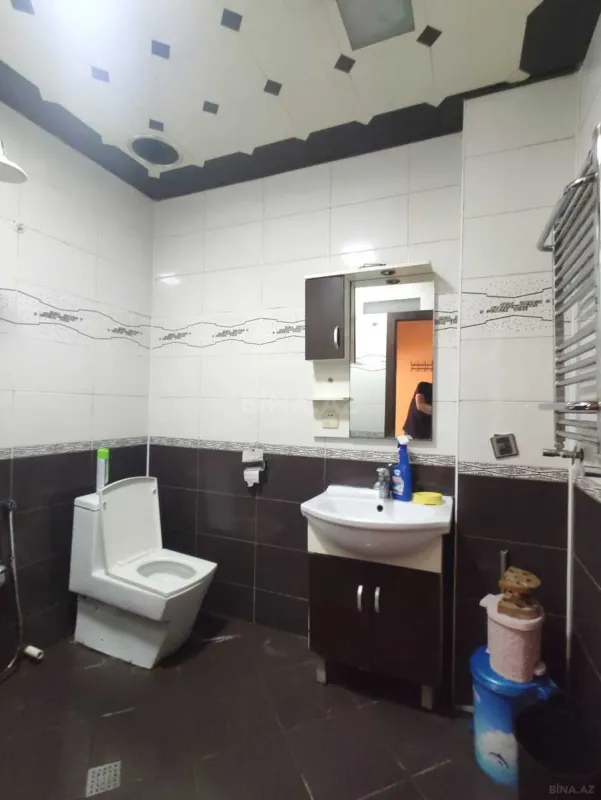 Kirayə verilir 2 otaqlı mənzil 65 m²