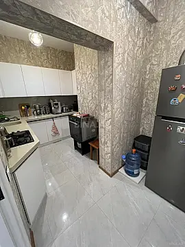 Kirayə verilir 2 otaqlı mənzil 70 m²