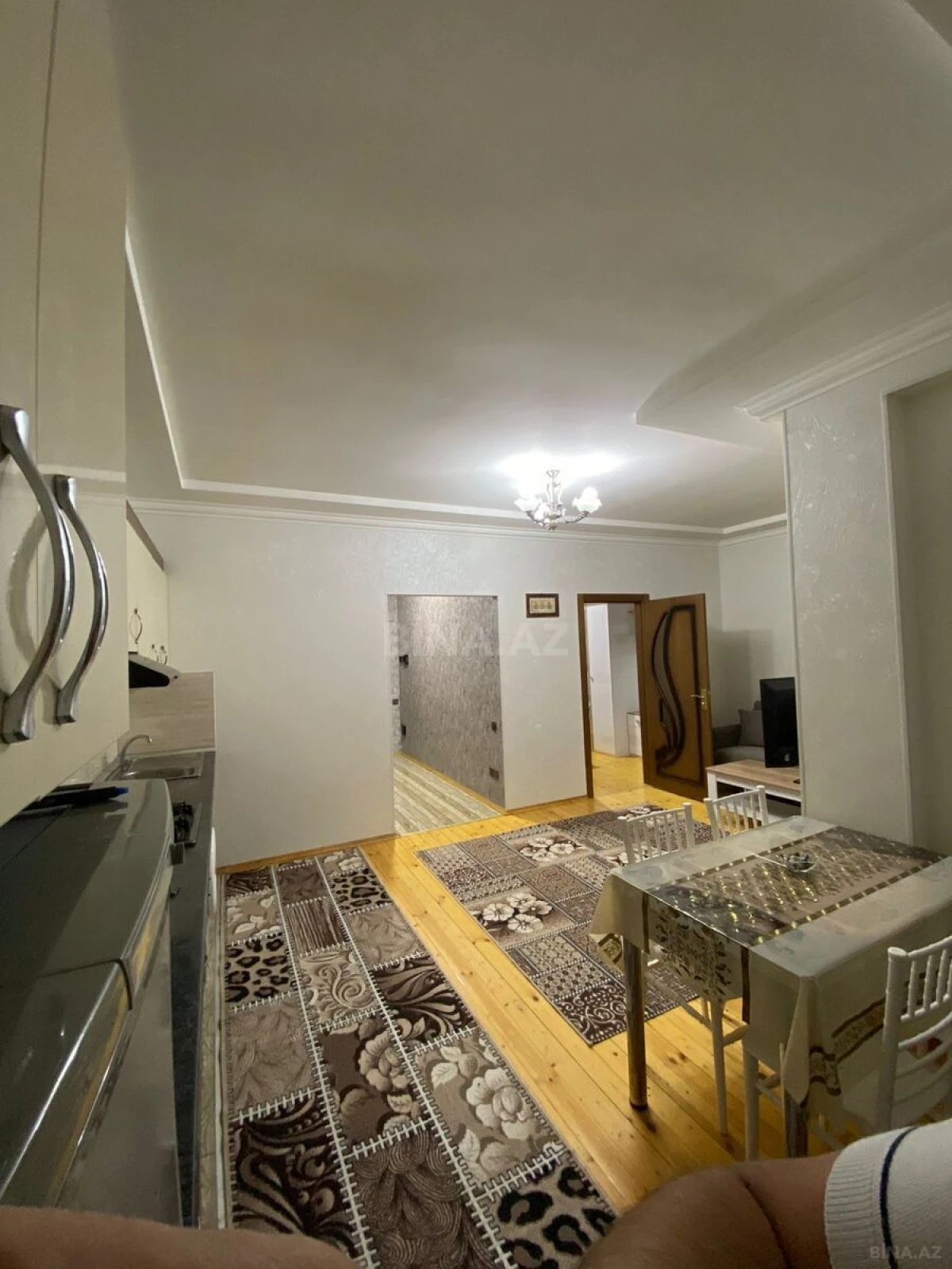 Kirayə verilir 2 otaqlı mənzil 58 m²
