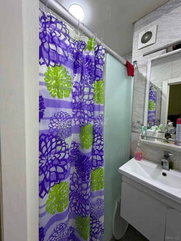 Kirayə verilir 4 otaqlı mənzil 115 m²