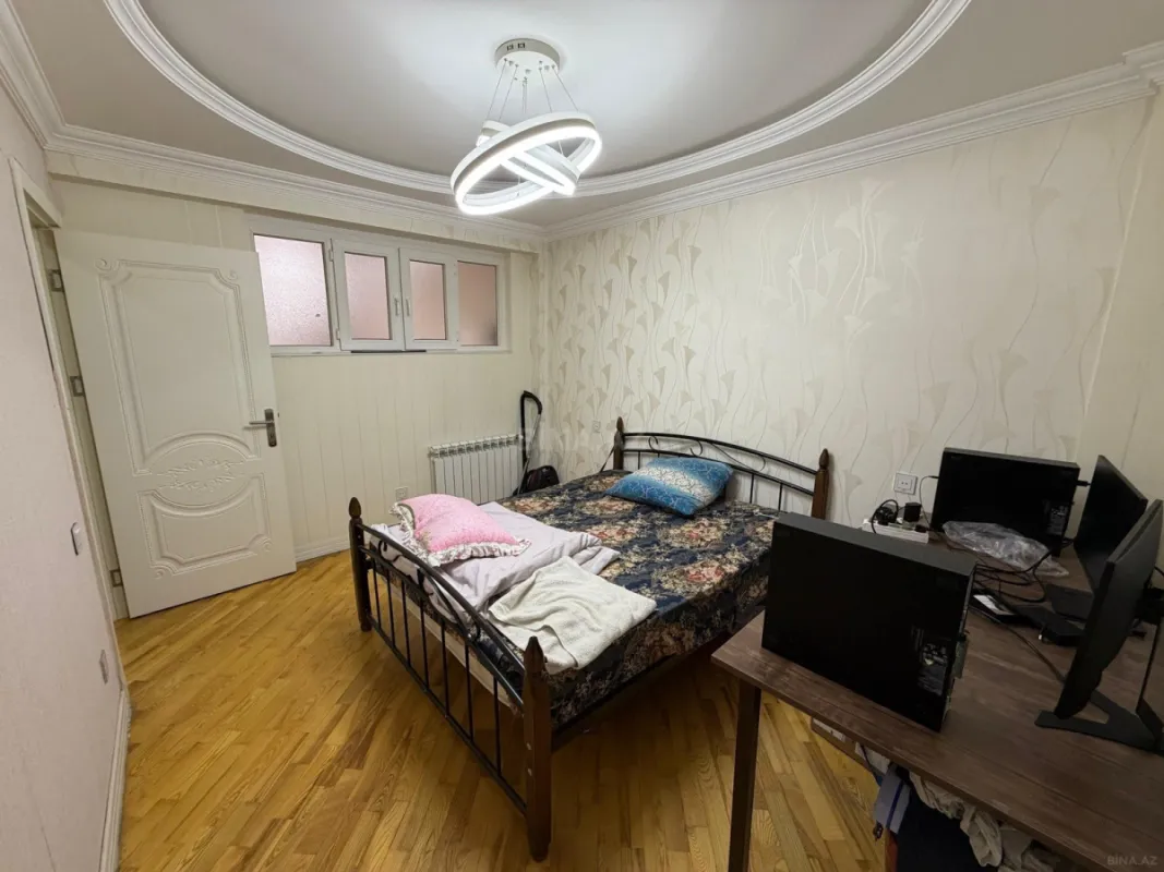 Kirayə verilir 4 otaqlı mənzil 115 m²