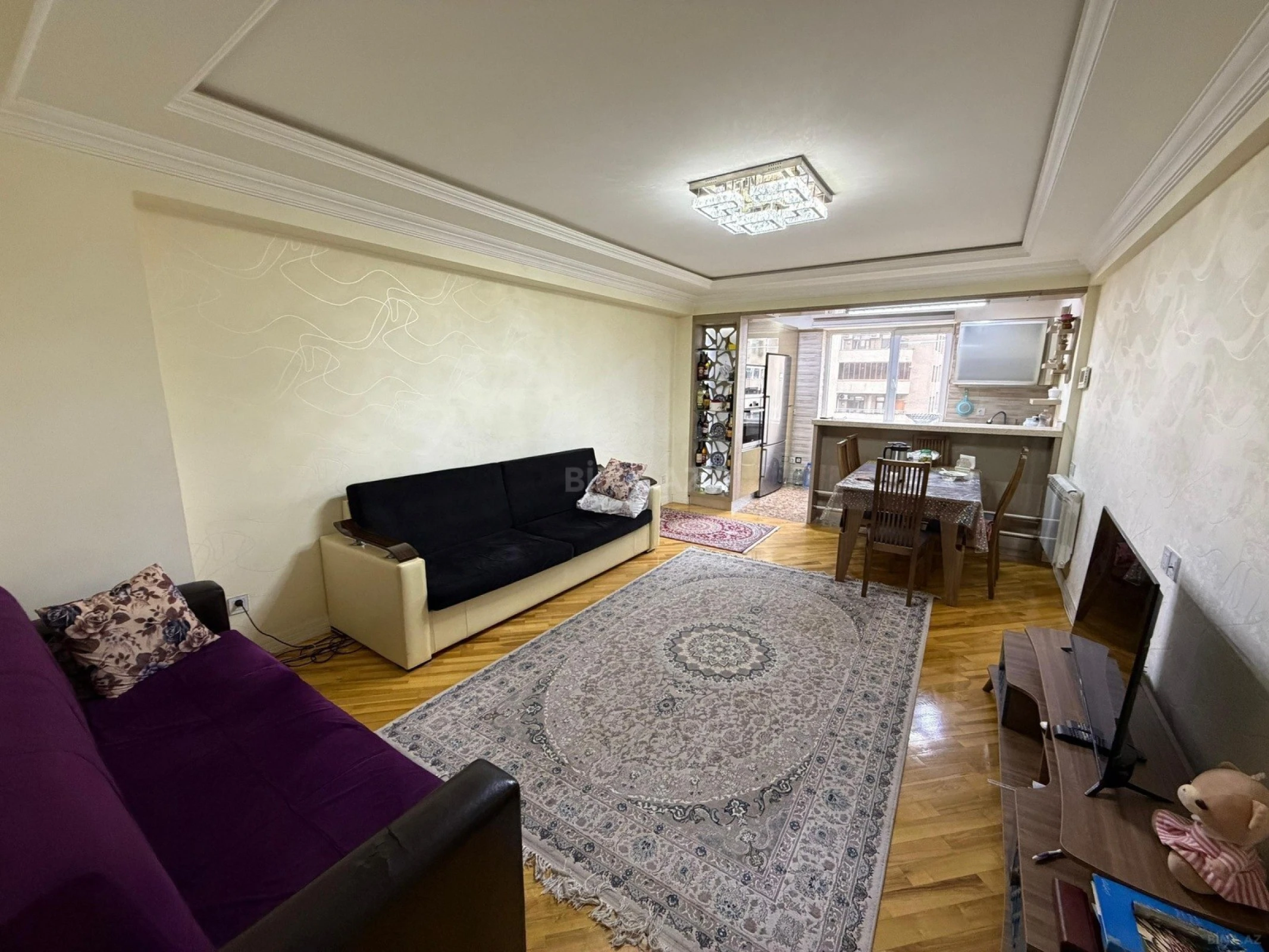 Kirayə verilir 4 otaqlı mənzil 115 m²