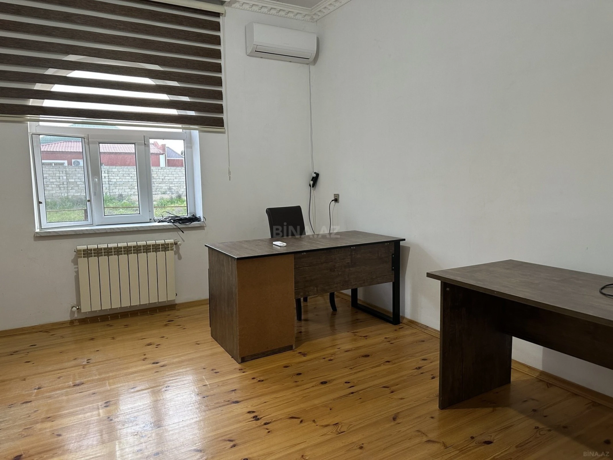 Satılır 6 otaqlı həyət evi 200 m²