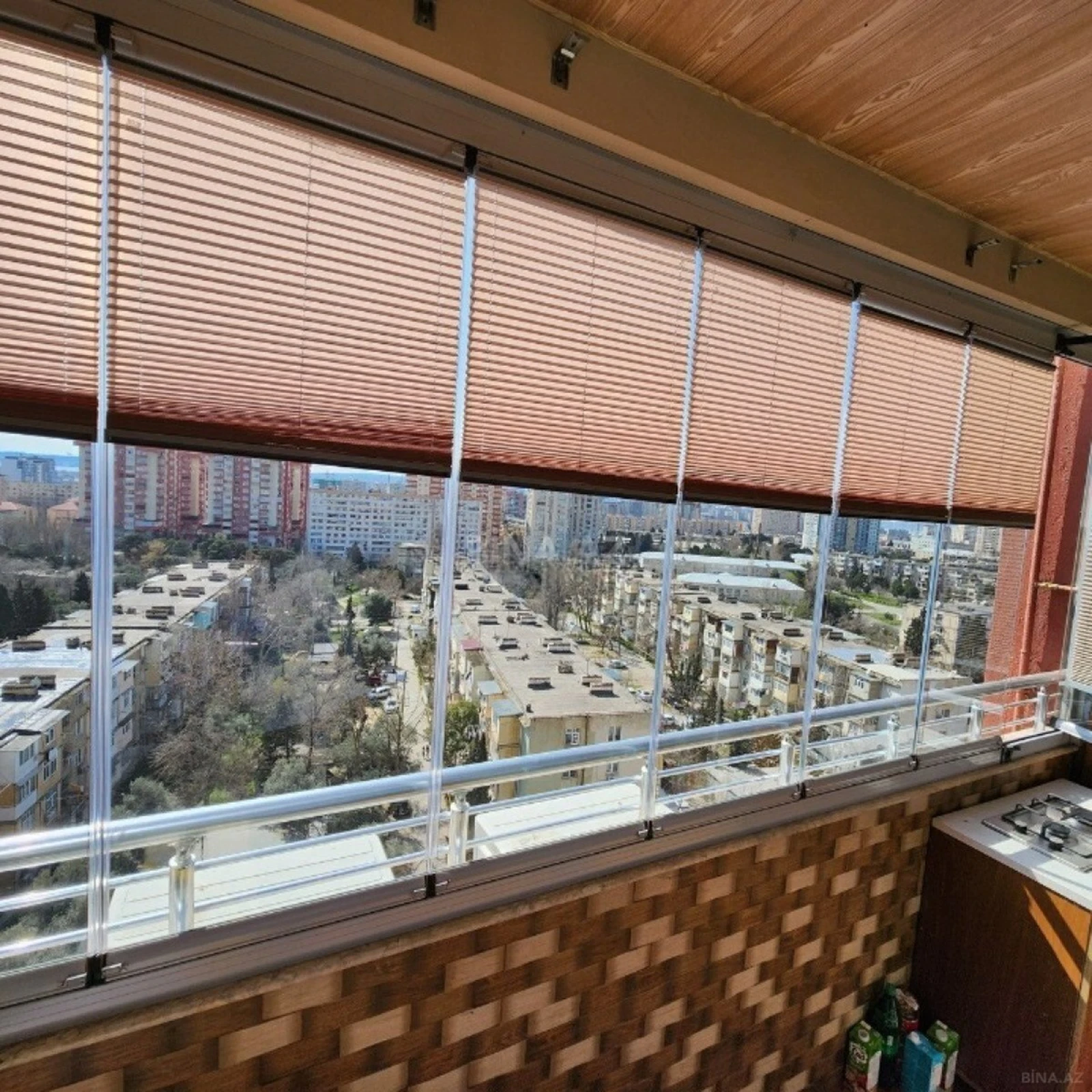 Satılır 3 otaqlı mənzil 145000 m²