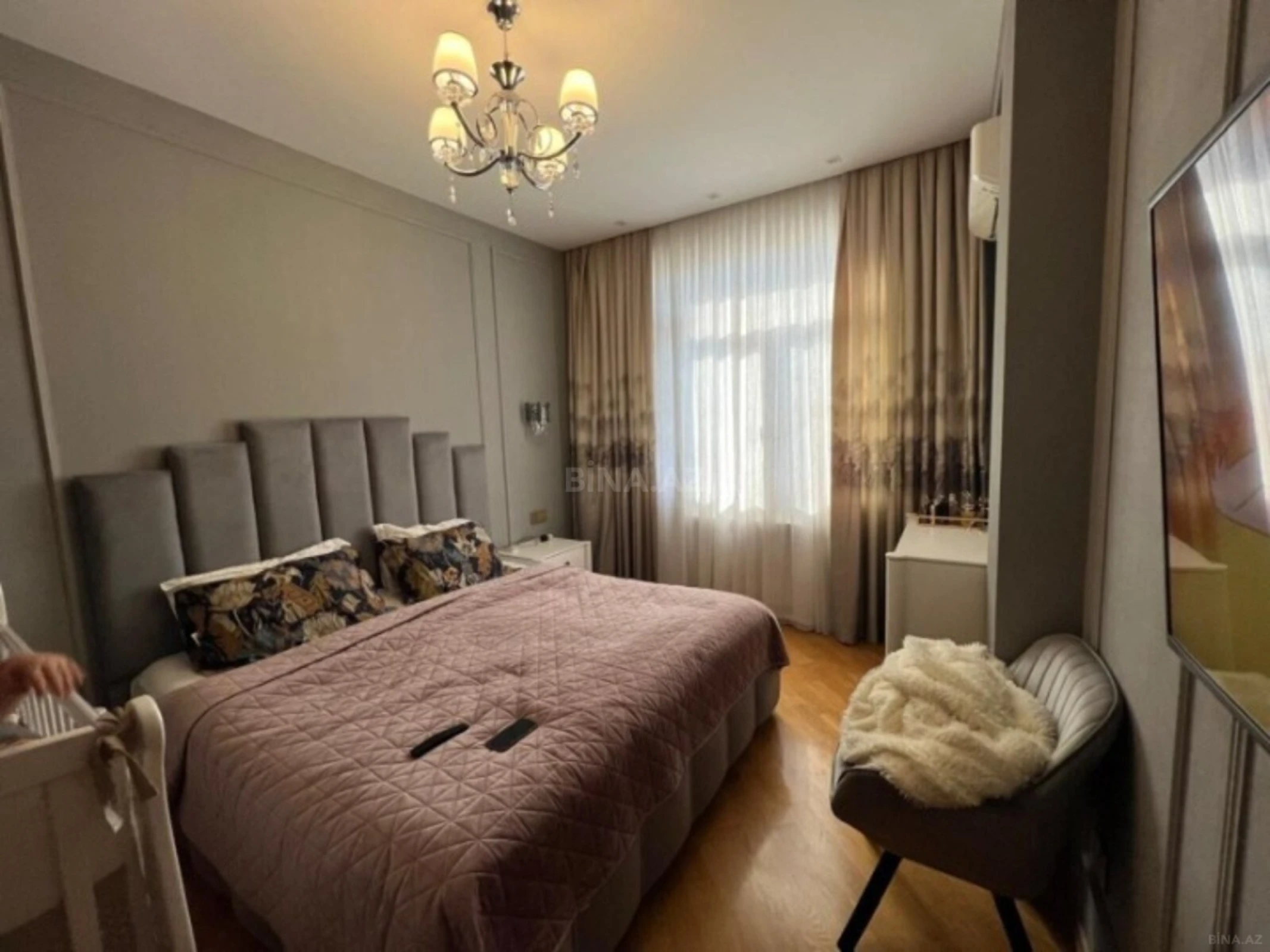 Satılır 3 otaqlı mənzil 145000 m²