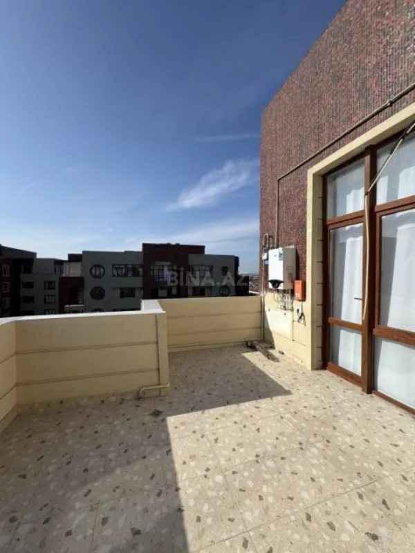 Satılır 3 otaqlı mənzil 130 m²