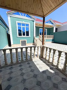 Satılır 4 otaqlı həyət evi 120 m²
