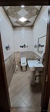 Satılır 4 otaqlı mənzil 141 m²