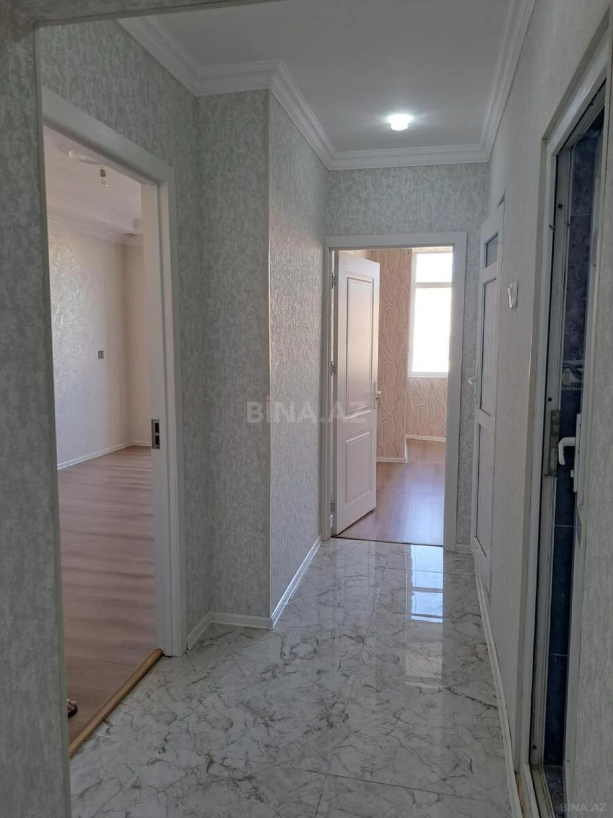 Satılır 2 otaqlı mənzil 52 m²