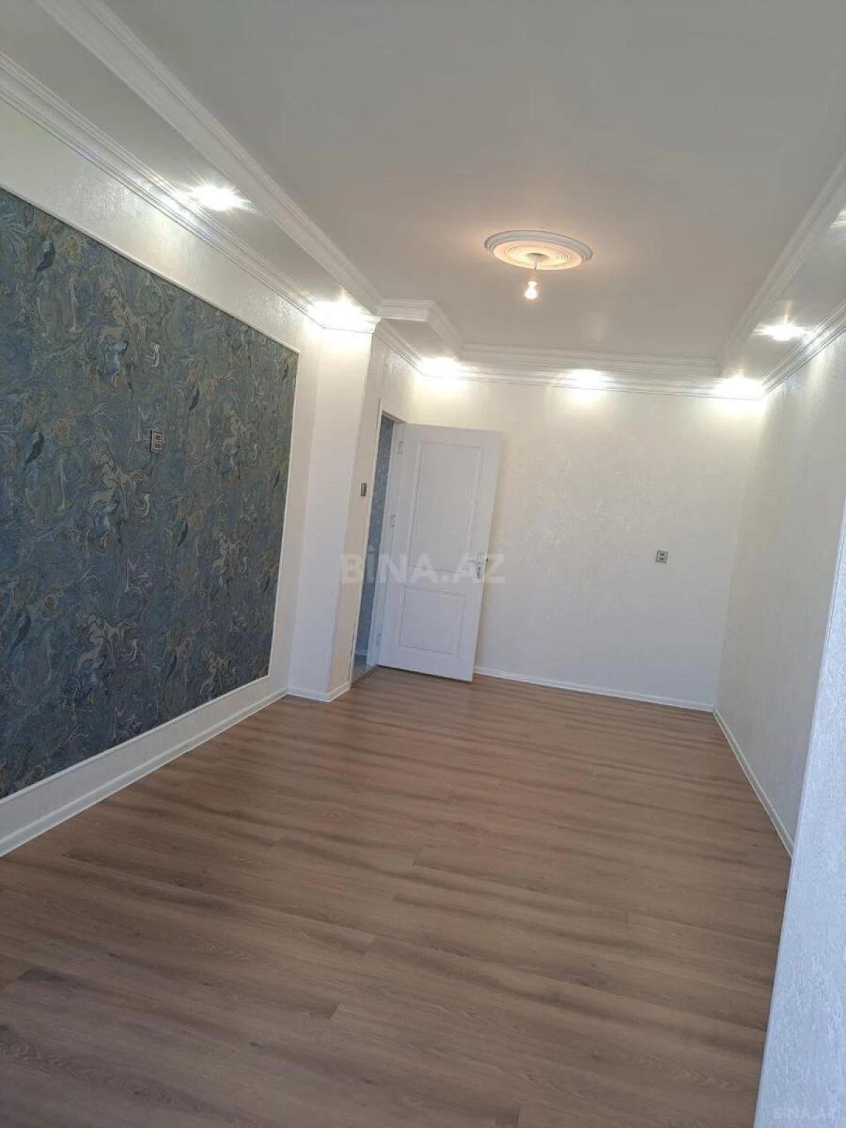 Satılır 2 otaqlı mənzil 52 m²