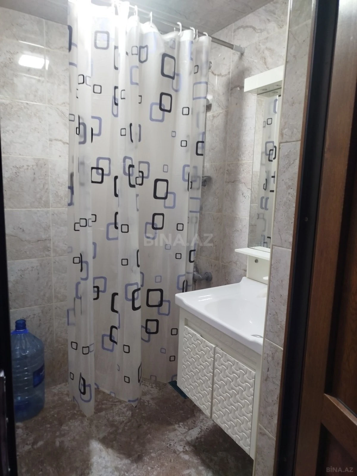 Satılır 2 otaqlı mənzil 52 m²