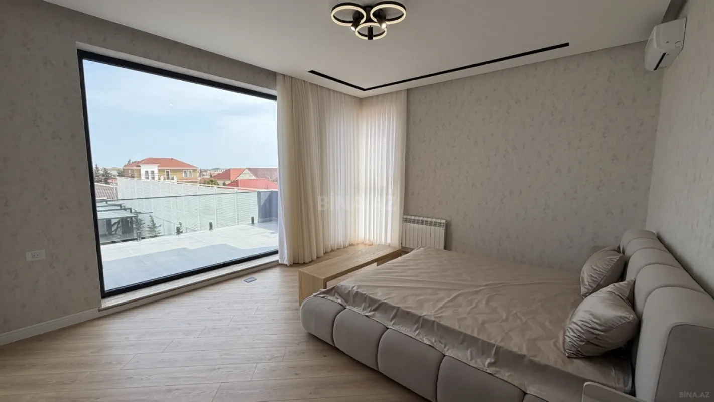 Satılır 6 otaqlı həyət evi 350 m²