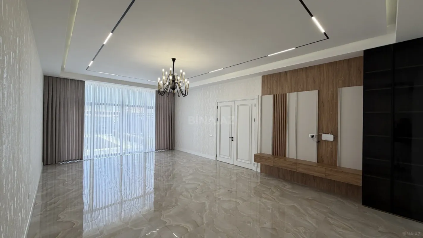 Satılır 6 otaqlı həyət evi 350 m²